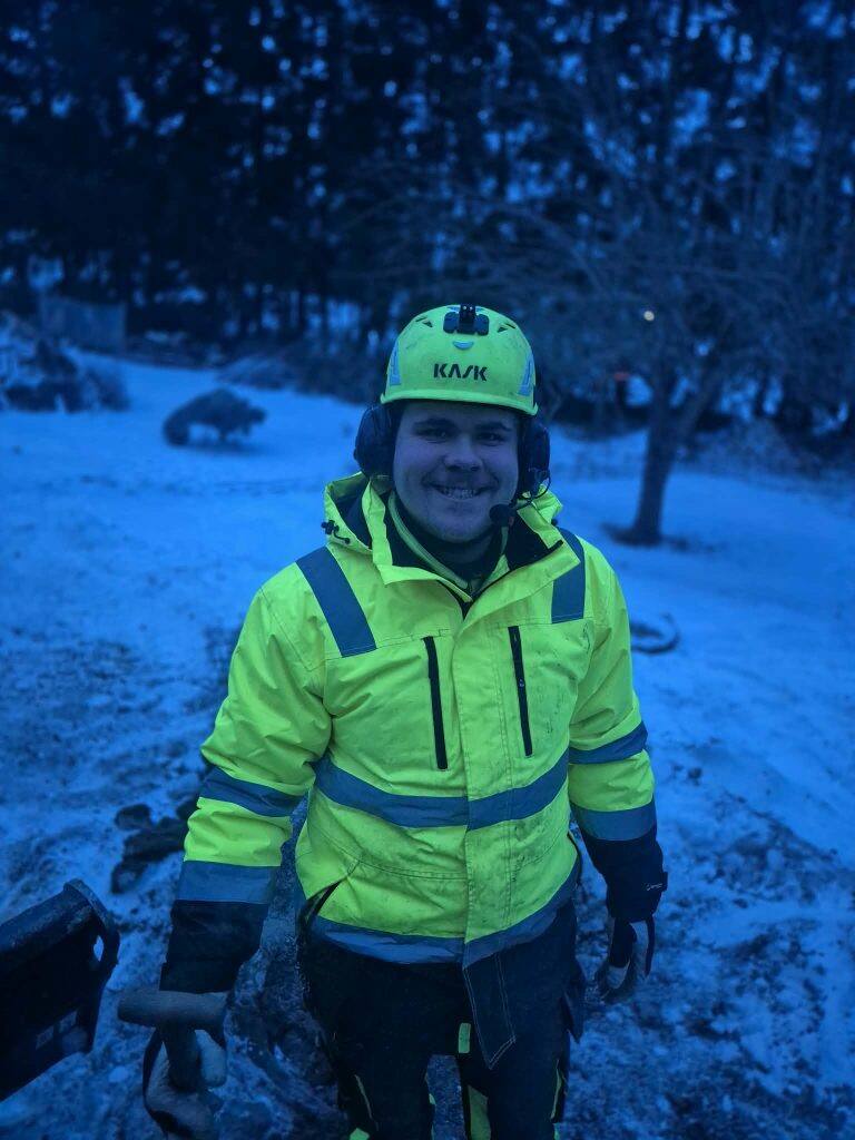 Oscar, anläggare på Bobbens Entreprenad AB